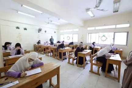 65 ألفًا و397 طالبًا وطالبة يؤدون امتحانات الدبلومات الفنية بالبحيرة