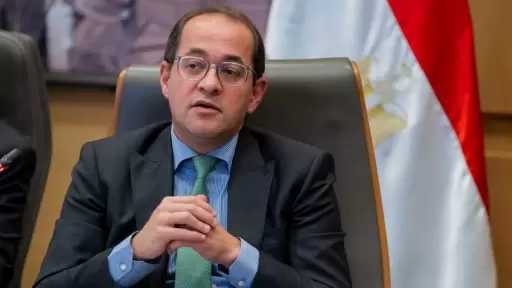 وزير المالية : لا رسوم إضافية عند مغادرة البلاد والتعديلات تنظيمية