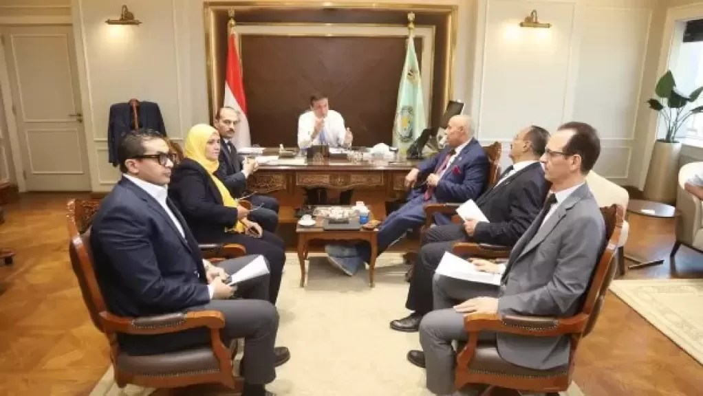 وزير الزراعة ومملي البرلمان