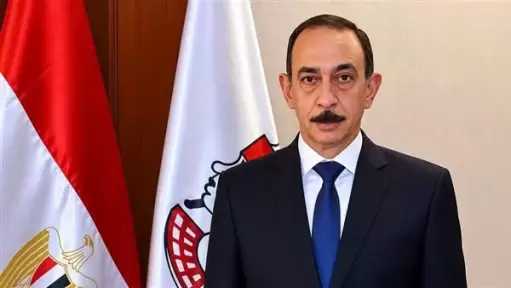 محافظ سوهاج يوقف رئيس لجنة مدرسة روافع القصير لمدة 3 شهور
