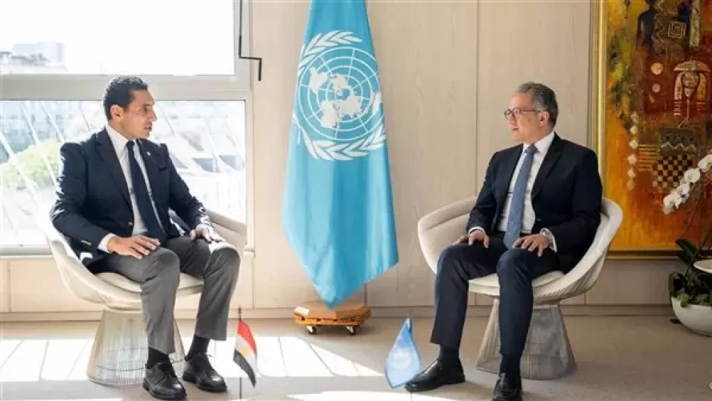 وزير الرياضة يلتقي الدكتور خالد العناني