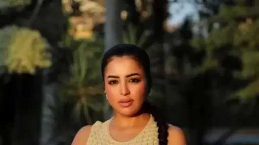 وفاة مأساوية لشقيق نهى صالح.. الفنانة تكشف تفاصيل رحيل شقيقها الوحيد