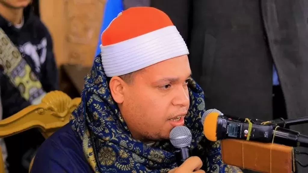 المبتهل والقارئ الشاب الشيخ عبد الرحمن الأسواني