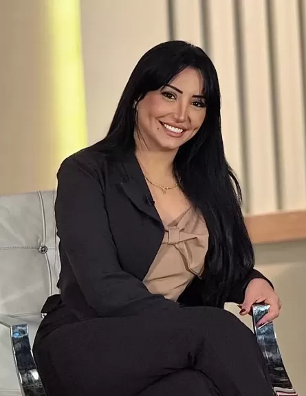 الكاتبة والمحررة الإعلامية الدكتورة دينا المصري 