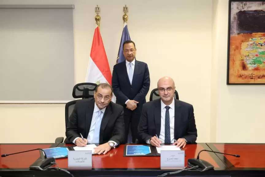 وزير الاتصالات يشهد إطلاق خدمتي ”اطمن” و”اطمن على الآخر” لتوفير بيئة إنترنت آمنة للأطفال على الهاتف المحمول