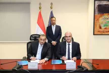 وزير الاتصالات يشهد إطلاق خدمتي ”اطمن” و”اطمن على الآخر” لتوفير بيئة إنترنت آمنة للأطفال على الهاتف المحمول