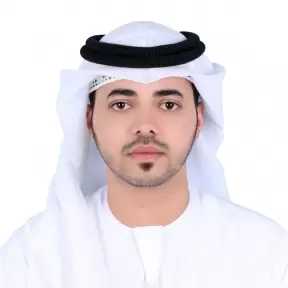 احذر ”التريندات العشوائية”.. قواعد ذهبية من عمر محمد تحمي ”الفود بلوجرز” من المخاطر الصحية