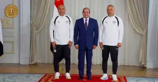السيسي للاعبي المنتخب: لازم كل واحد يقول إحساسه في المباريات علشان الناس تعرف كنتم عايشين الأحداث دي إزاي