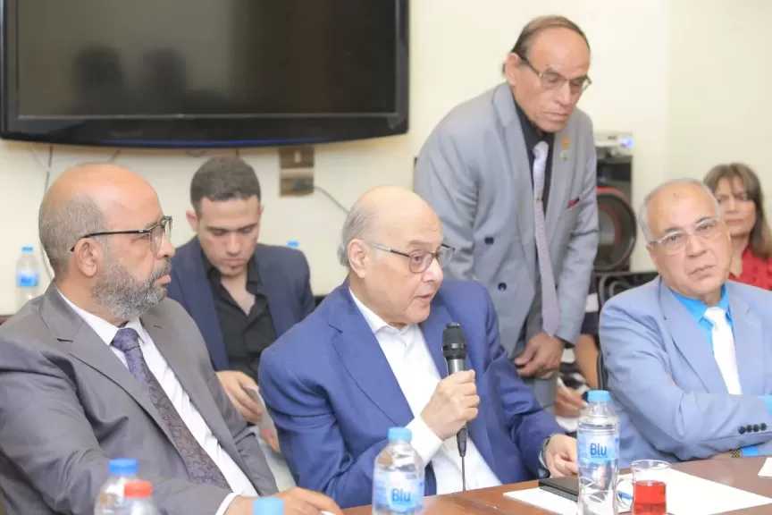 حزب الغد يناقش الأثر التشريعي لقانون الإيجار.. وموسى مصطفى: نسعى إلى حلول قانونية تحقق العدالة وتحفظ حقوق جميع الأطراف/ صور