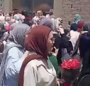 بدموع الفرحة والزغاريد.. طلاب الثانوية العامة بالبحيرة يطوون صفحة ماراثون 2026 وسط ارتياح لامتحاني الأحياء والرياضيات التطبيقية