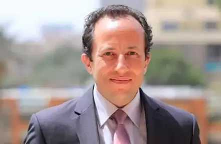 اقتصادي: انتخابات الرئاسة الأمريكية تُجبر واشنطن على تهدئة الحرب منعًا لاشتعال أسعار البنزين