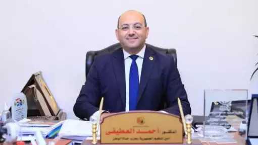 رئيس برلمانية حماة الوطن يشيد بمحافظ السويس لتعليق عمل عمال النظافة  وقت ذروة ارتفاع الحرارة: لمسة إنسانية وقرار إنساني
