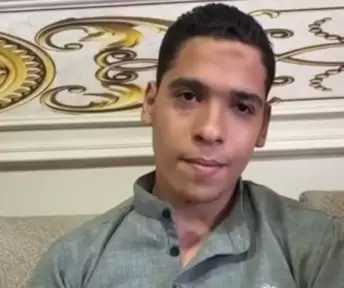 «أمنيتي أدخل كلية الشريعة والقانون قسم شريعة وأصبح مدرسا للمواد الشرعية».. مهند سامح ثالث الجمهورية بالقسم الأدبي دمج في الثانوية الأزهرية