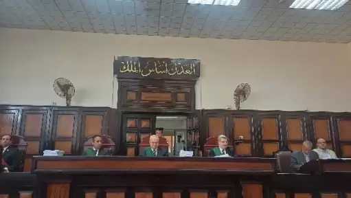 إلغاء حكم حبسه عامًا وتغريمه 100 ألف جنيه.. براءة  زمزم  من اختلاس توقيع والاشتراك في انتحال صفة موظف حكومي