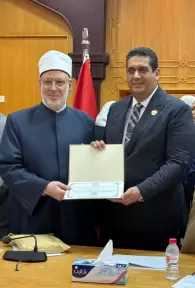 رئيس جامعة الأزهر يكرم النائب وليد التمامي .. اعتزازه بعضوية مجلس أمناء فرع دمياط وهذا التكريم وسام علي صدري