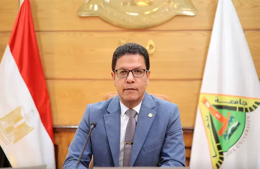 رئيس جامعة بنها