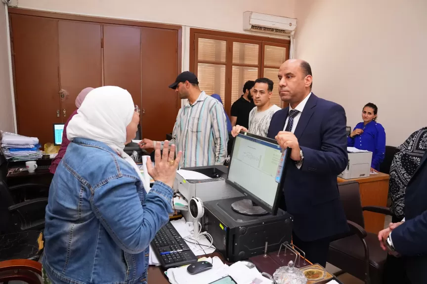 زيارة وزير العمل 
