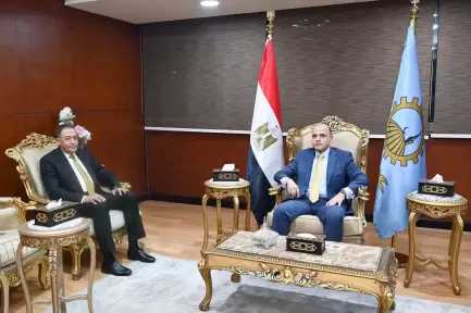 محافظ الغربية يستقبل مدير أمن الغربية ويؤكد استمرار التنسيق بين الأجهزة التنفيذية والأمنية لتحقيق الصالح العام