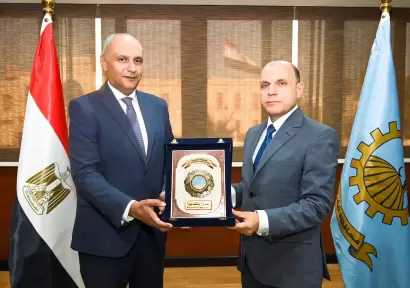 محافظ الغربية يكرّم وكيل وزارة الصحة ويشيد بمسيرةٍ صنعت فارقًا في المنظومة الصحية ويتمنى له التوفيق في مهمته الجديدة