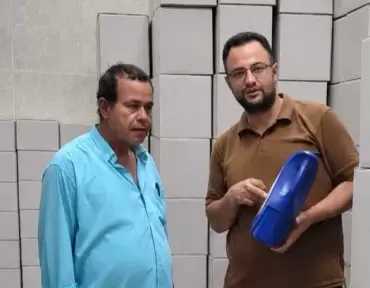 ضبط زيوت وشحوم السيارات مجهولة المصدر بإجمالي 2400 عبوة بالبحيرة