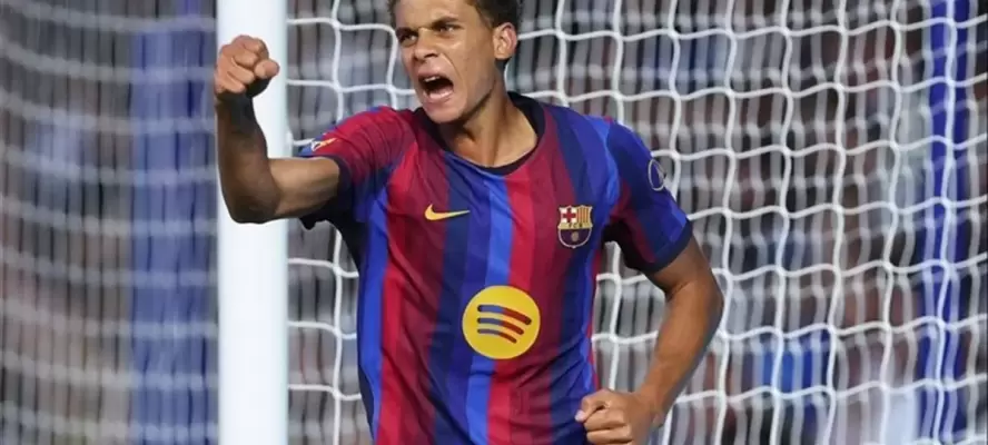 فيفا يسلط الضوء على حمزة عبد الكريم بعد تألقه مع منتخب مصر وبرشلونة