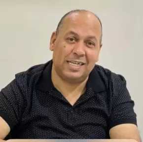 محمد ريان يكتب : عوض ماهر المنتج الطيب وتيخا الذي يعشق المال