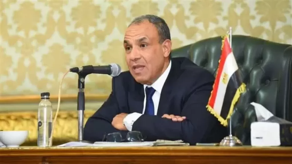 الدكتور بدر عبدالعاطي