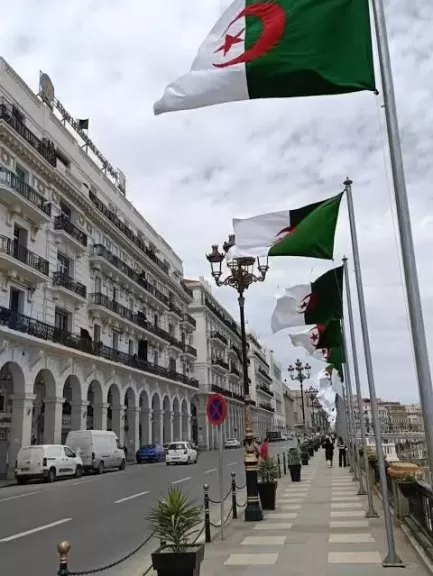 الجزائر