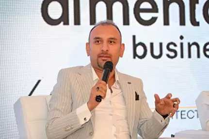 أحمد السيد: نفي الحكومة «مقايضة قناة السويس» يحسم الجدل.. وتعظيم عوائد الأصول الاستراتيجية هو الأولوية