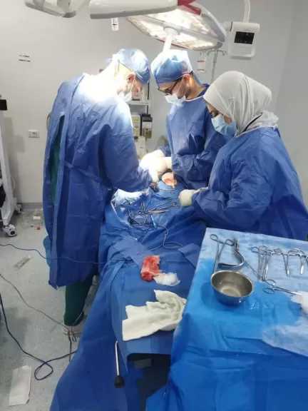 صحة البحيرة : اجراء تدخل جراحي متقدم لطفلة عمرها يوم تعانى من عيب خلقى بمستشفى الأطفال التخصصي بأبوحمص