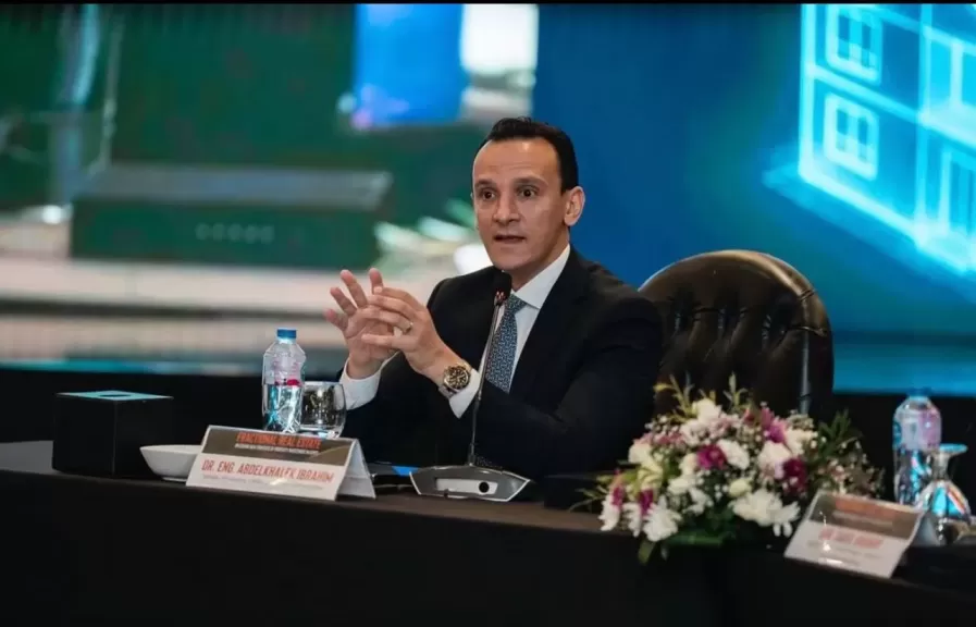 النائب الدكتور عبد الخالق إبراهيم، عضو لجنة الإسكان والمرافق العامة بمجلس النواب