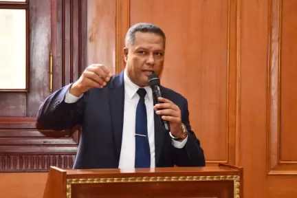 النائب محمد حمزة يشعل سباق رئاسة «الأوليمبي».. «عصر جديد لنادٍ عريق» و«إيد في إيد» عنوانًا لمرحلة التغيير