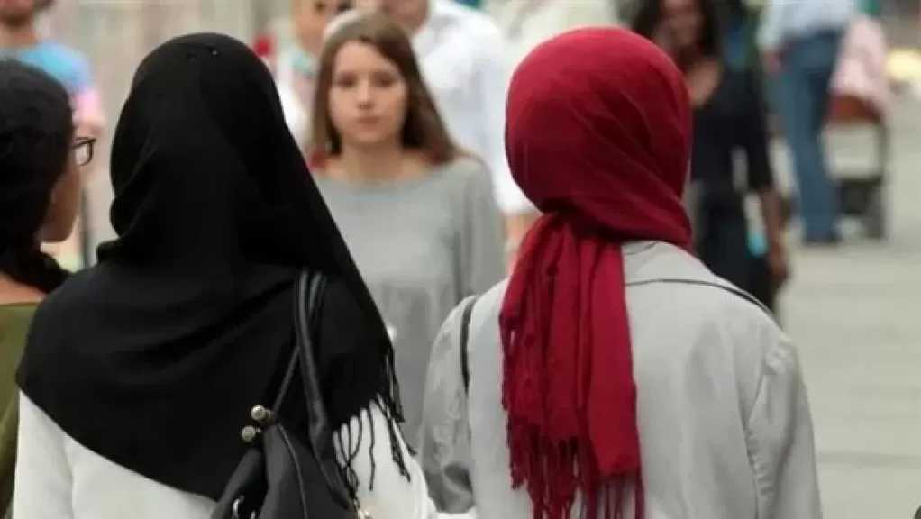 «النقاب ليس فرضًا والحجاب موضة».. تصريحات مثيرة تعيد الجدل حول ملابس المرأة