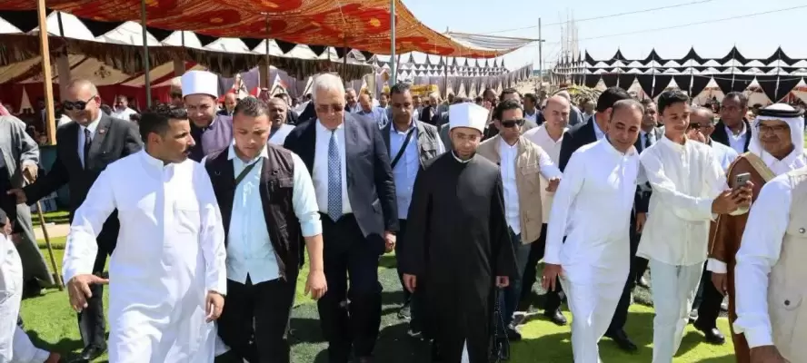 النائب كمال وسيم يشارك ال عكيرش أفراحهم بالتهنئة