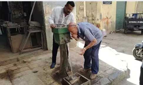 حنفية الصدقة بشوارع الإسكندرية القديمة عمرها أكثر من 100 عام