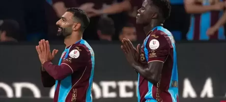 محمد صلاح يقضي على غلطة سراي برباعية في الدوري التركي