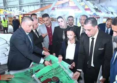 محافظ البحيرة تفتتح مصنع الشرقيون للبلاستيك بحوش عيسى بطاقة 125 طناً شهرياً