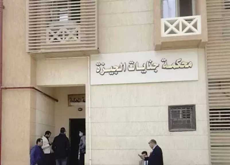 غداً.. محاكمة ”البلدوزر” وشريكه بتهمة الاستيلاء على شركة شريكهما أثناء حبسه