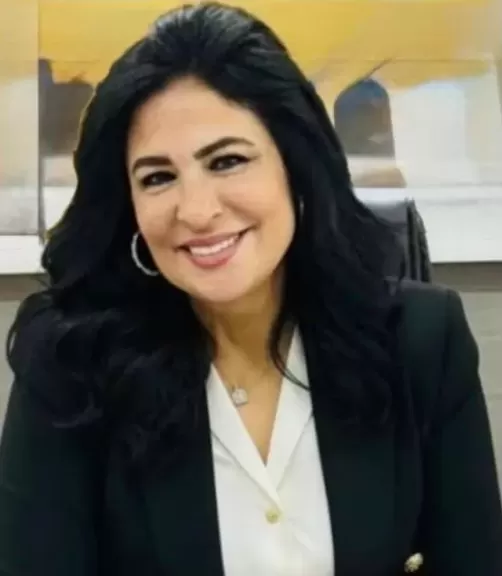 النائبة هالة كيرة، عضو لجنة الصناعة بمجلس الشيوخ 