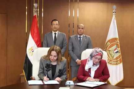 وزيرا الاتصالات والعمل يشهدان توقيع مذكرة تفاهم للتعاون في التطوير المؤسسي الرقمي وبناء القدرات