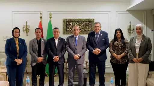 محافظ الإسماعيلية يبحث مع أعضاء النواب والشيوخ خدمة الأهالي ودعم خطط التنمية