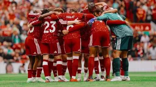 ليفربول يقلب الطاولة على فياريال برباعية مثيرة ويحقق انتصاره الثالث تواليًا أوروبيًا