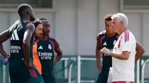 مفاجآت مدوية في تشكيل ريال مدريد أمام برشلونة.. مورينيو يجهز أسلحته لحسم الكلاسيكو