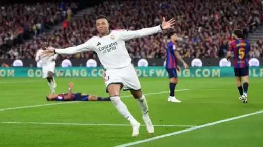 ريال مدريد يحسم الكلاسيكو أمام برشلونة بثنائية مبابي ويشعل صراع صدارة الليجا