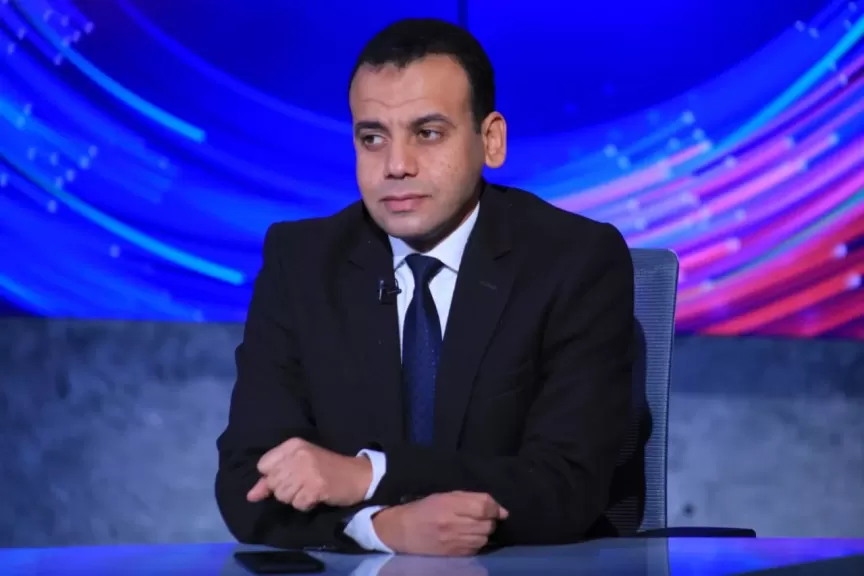  الدكتور كريم العمدة، أستاذ الاقتصاد الدولي